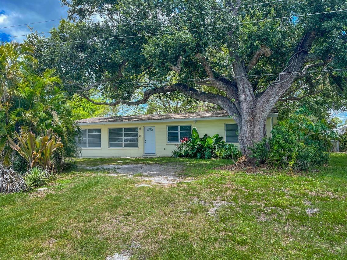 2711 Lynnhurst Street Sarasota FL 34239 A4698888 image1