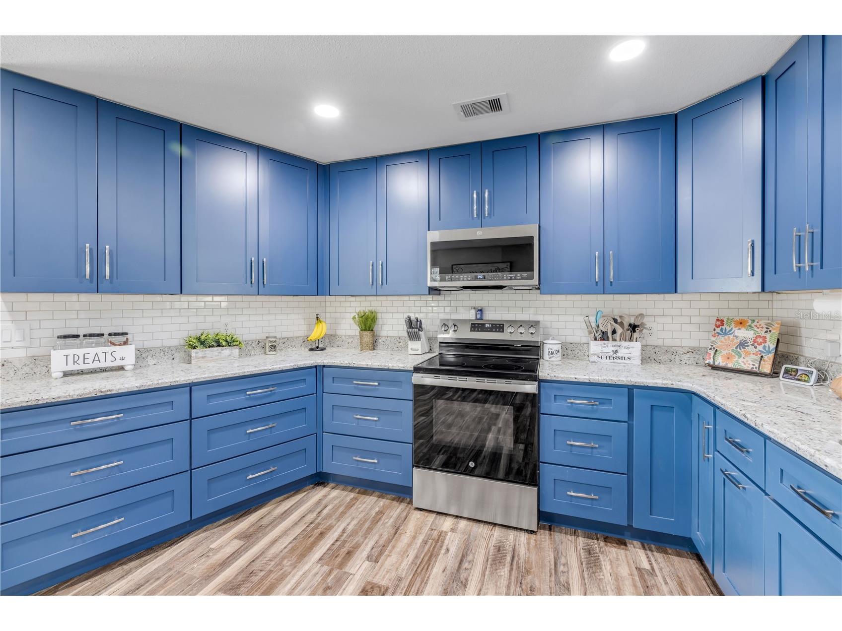 2711 Pine Tree Drive Edgewater FL 32141 NS1087551 image26
