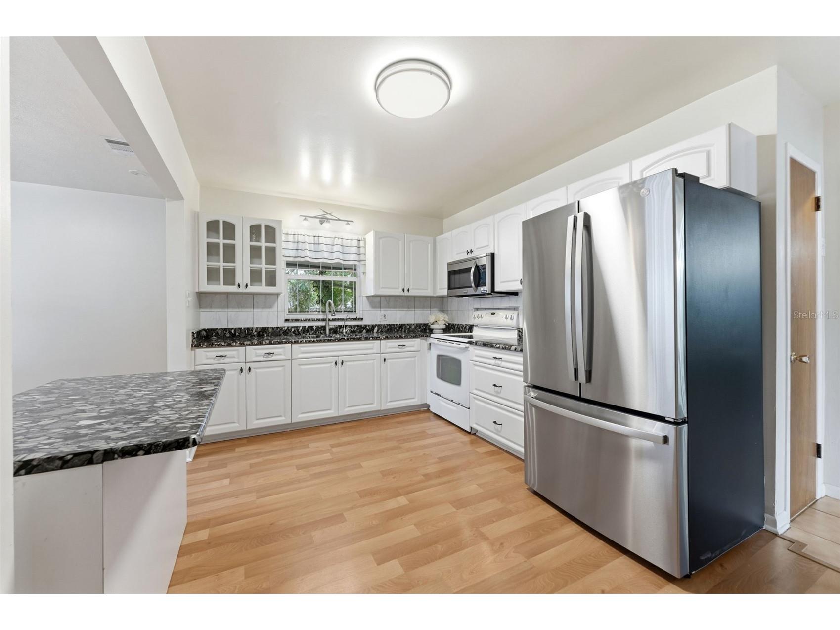 2711 W Heiter Street Tampa FL 33607 TB8487102 image3