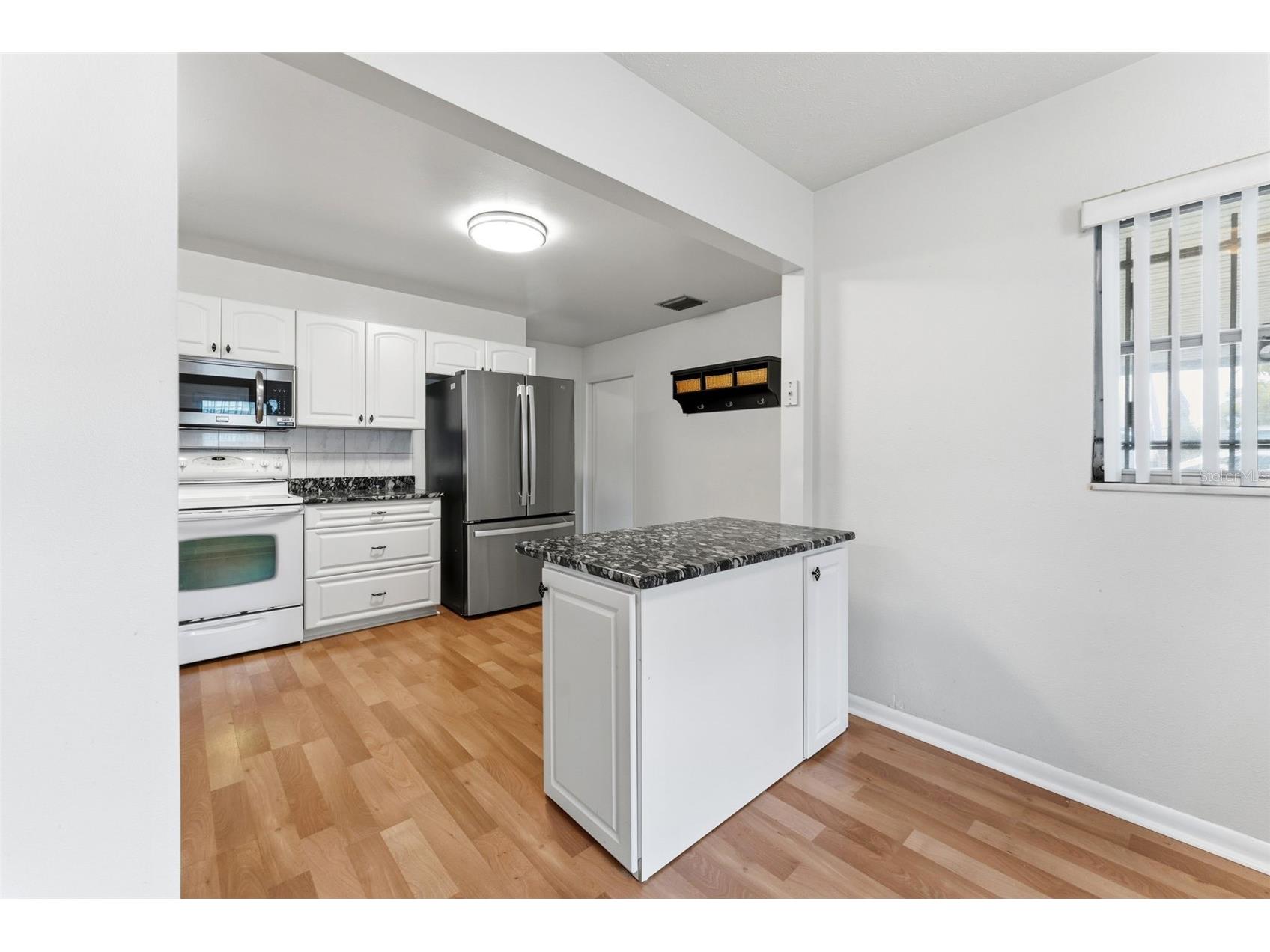 2711 W Heiter Street Tampa FL 33607 TB8487102 image4