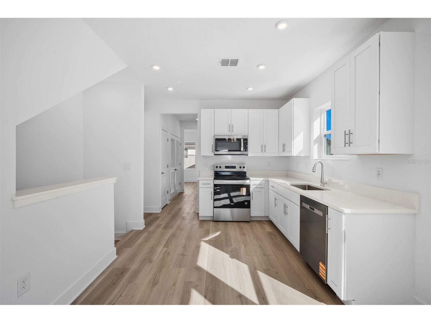 2711 W North B Street #2 Tampa FL 33609 TB8376860 image4