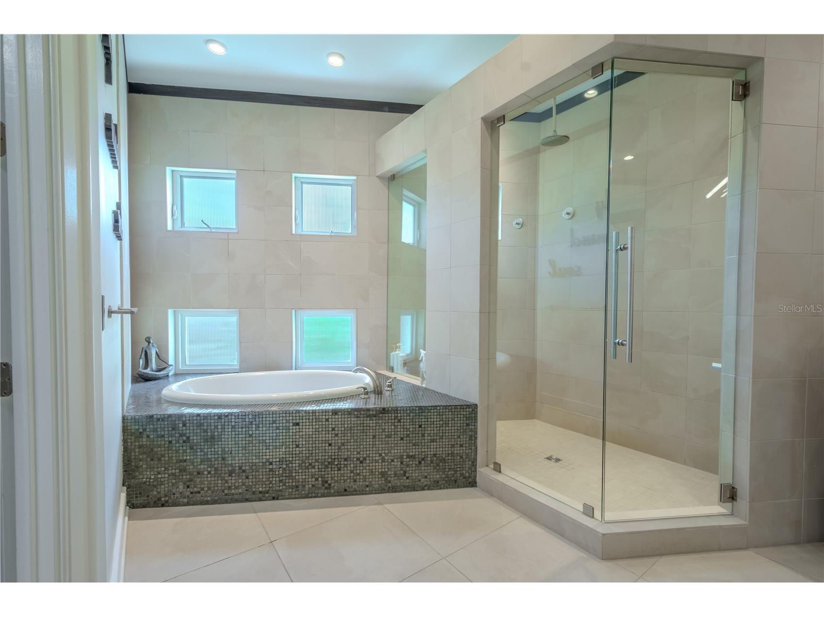 2711 W Trilby Avenue Tampa FL 33611 TB8513157 image16