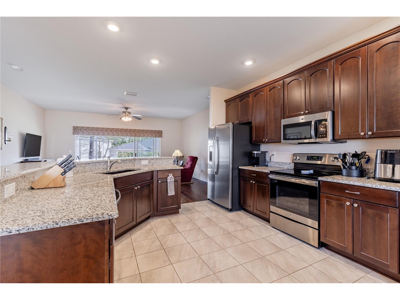 27118 Roanoke Drive Leesburg FL 34748 G5110376 image8