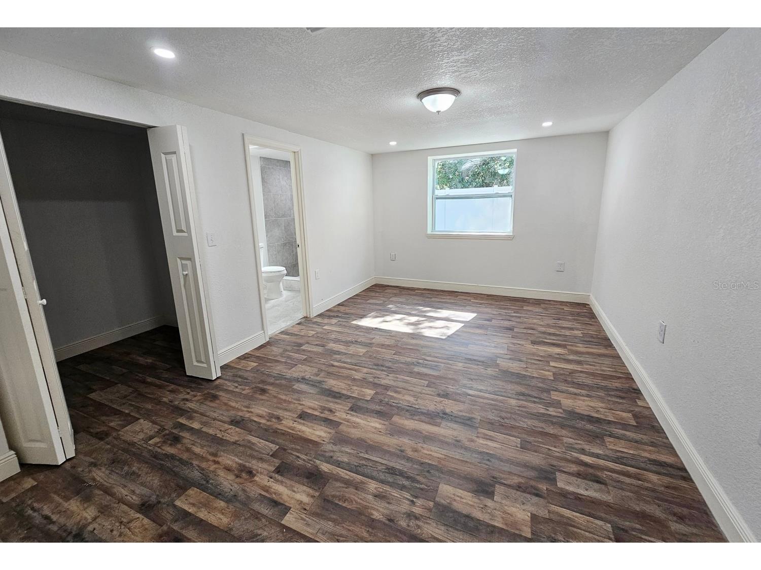 2712 60th Avenue N Saint Petersburg FL 33714 TB8366335 image10