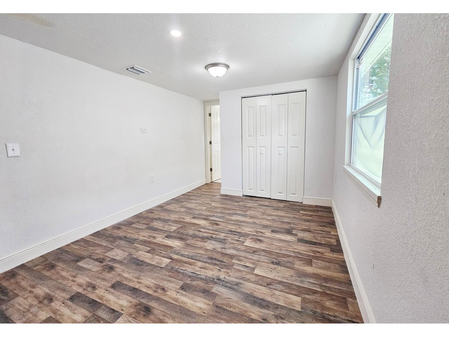 2712 60th Avenue N Saint Petersburg FL 33714 TB8366335 image12