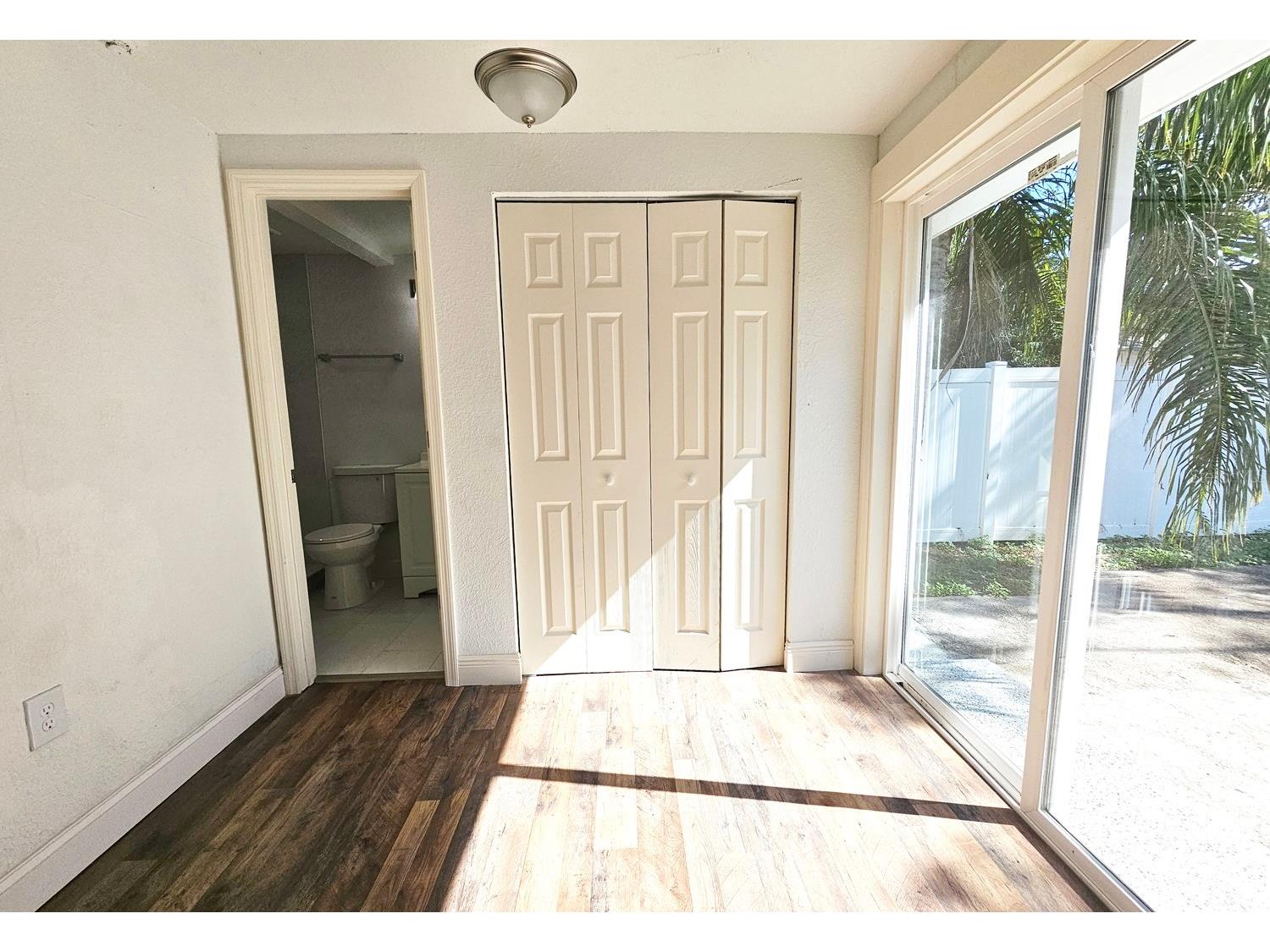 2712 60th Avenue N Saint Petersburg FL 33714 TB8366335 image14