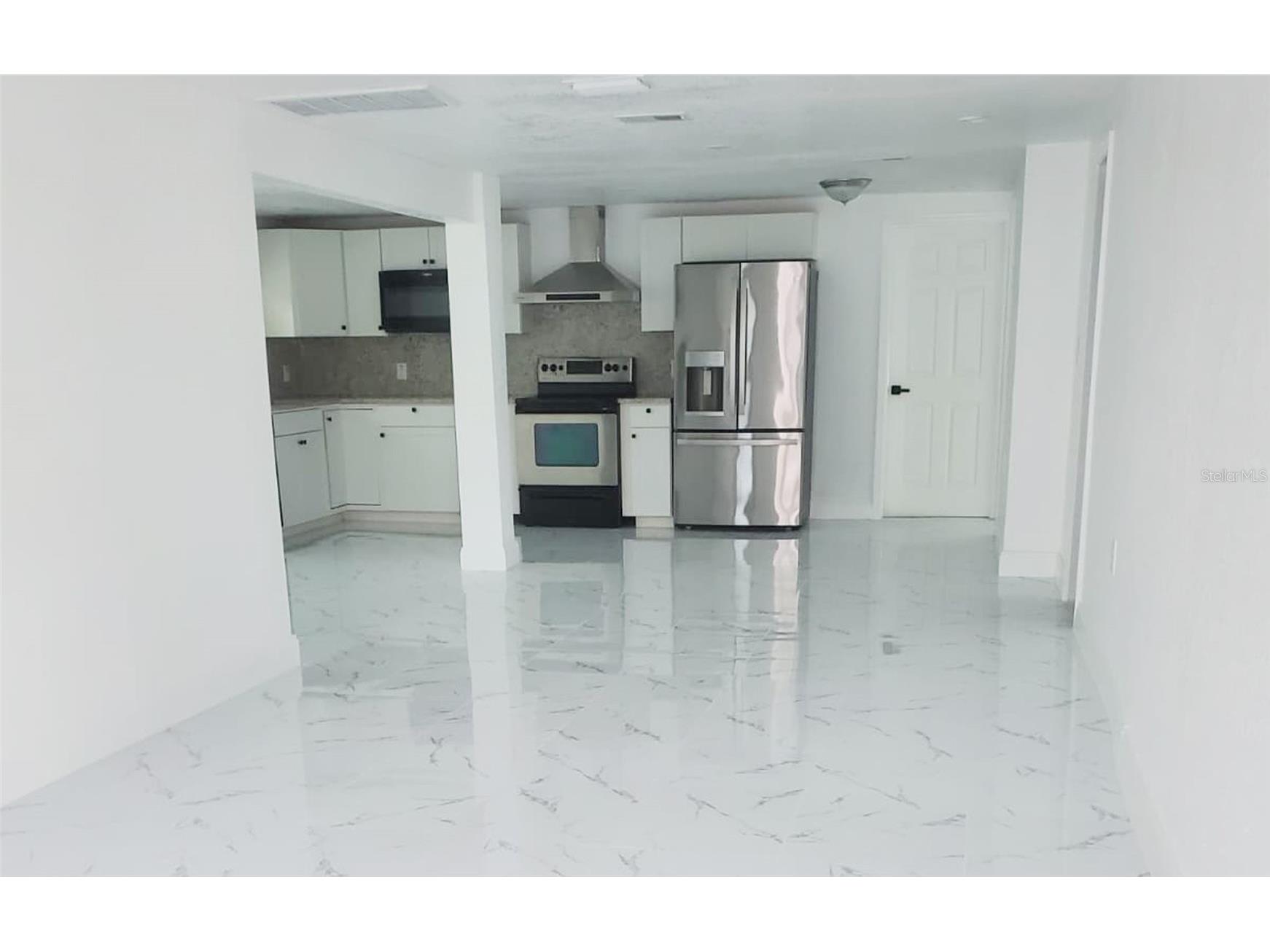 2712 60th Avenue N Saint Petersburg FL 33714 TB8366335 image19