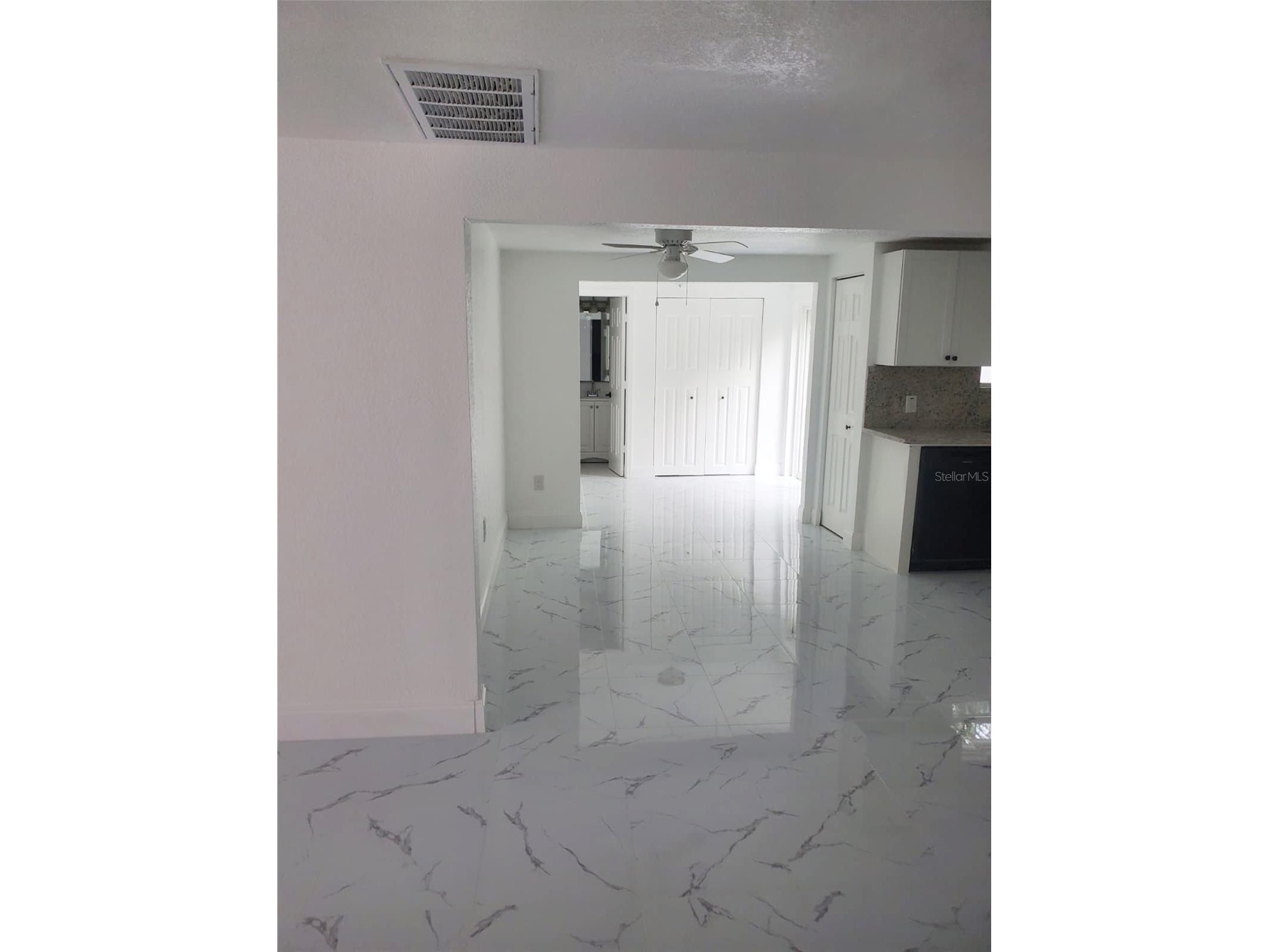 2712 60th Avenue N Saint Petersburg FL 33714 TB8366335 image20