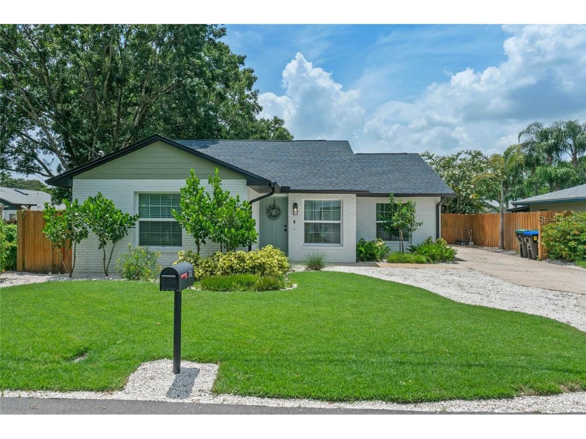 2712 E Crystal Lake Avenue Orlando FL 32806 O6129418 image1