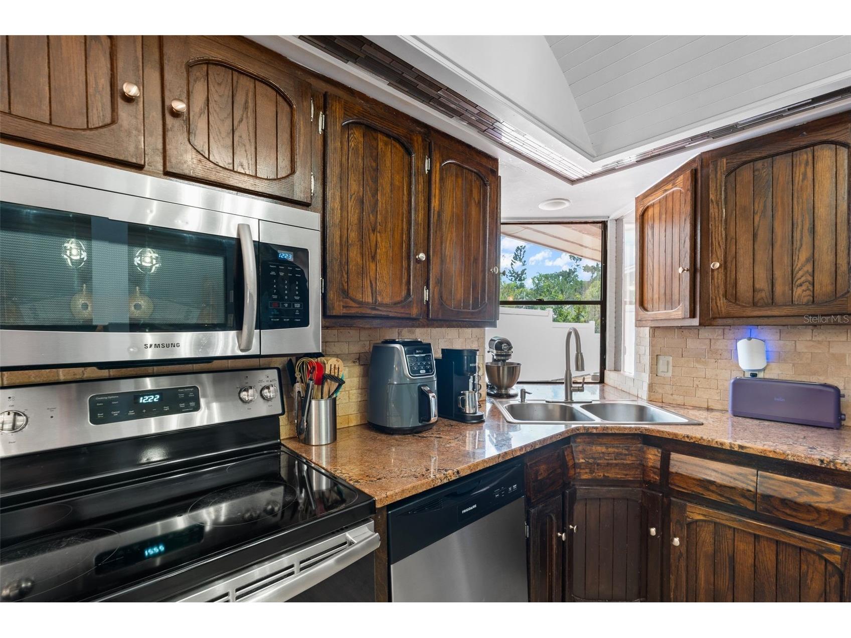 2712 Nancy Street Sarasota FL 34237 A4694325 image22