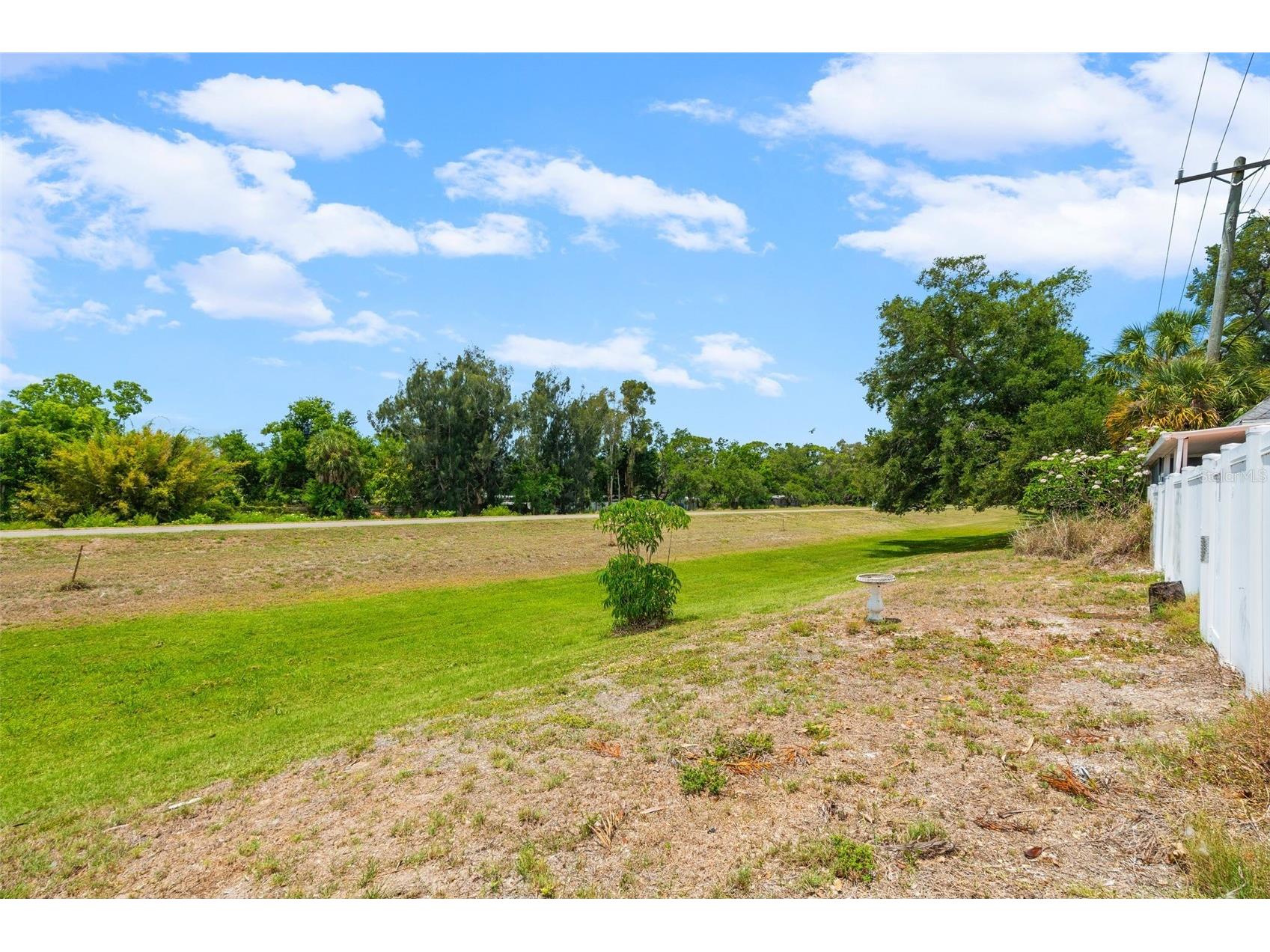 2712 Nancy Street Sarasota FL 34237 A4694325 image72