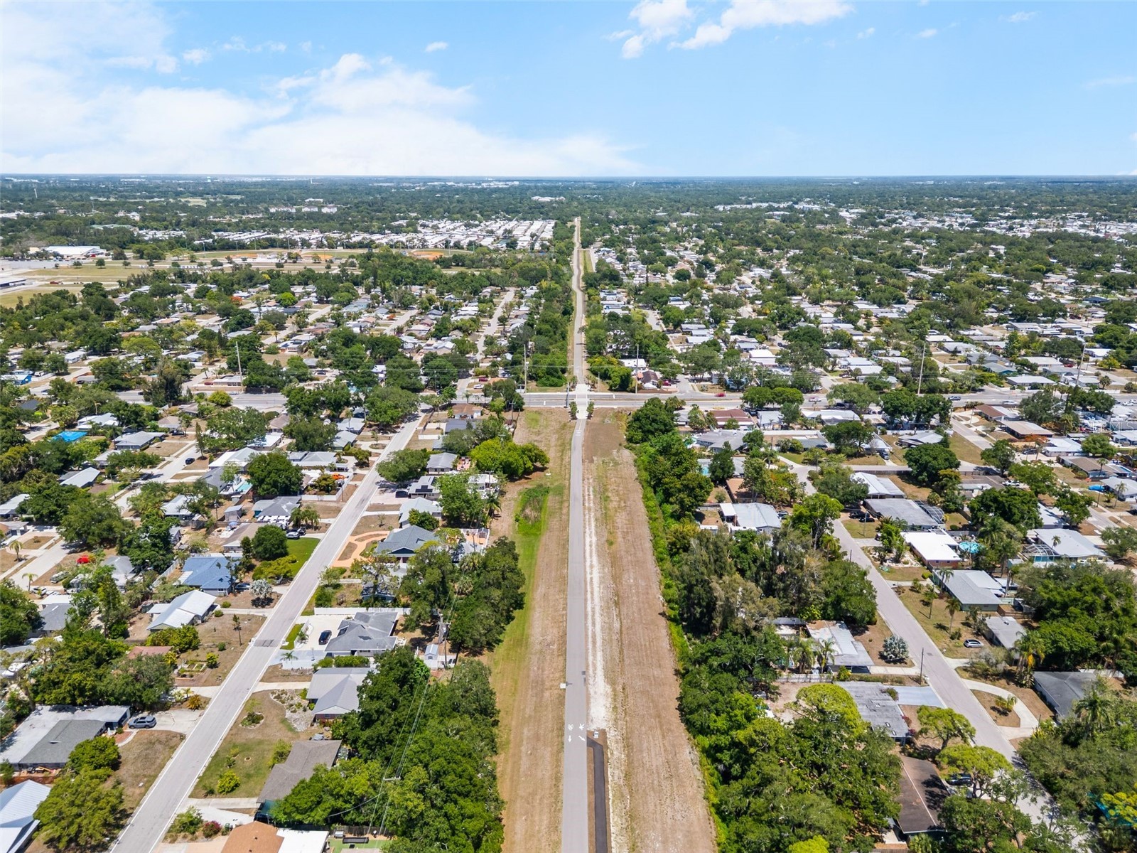 2712 Nancy Street Sarasota FL 34237 A4694325 image79