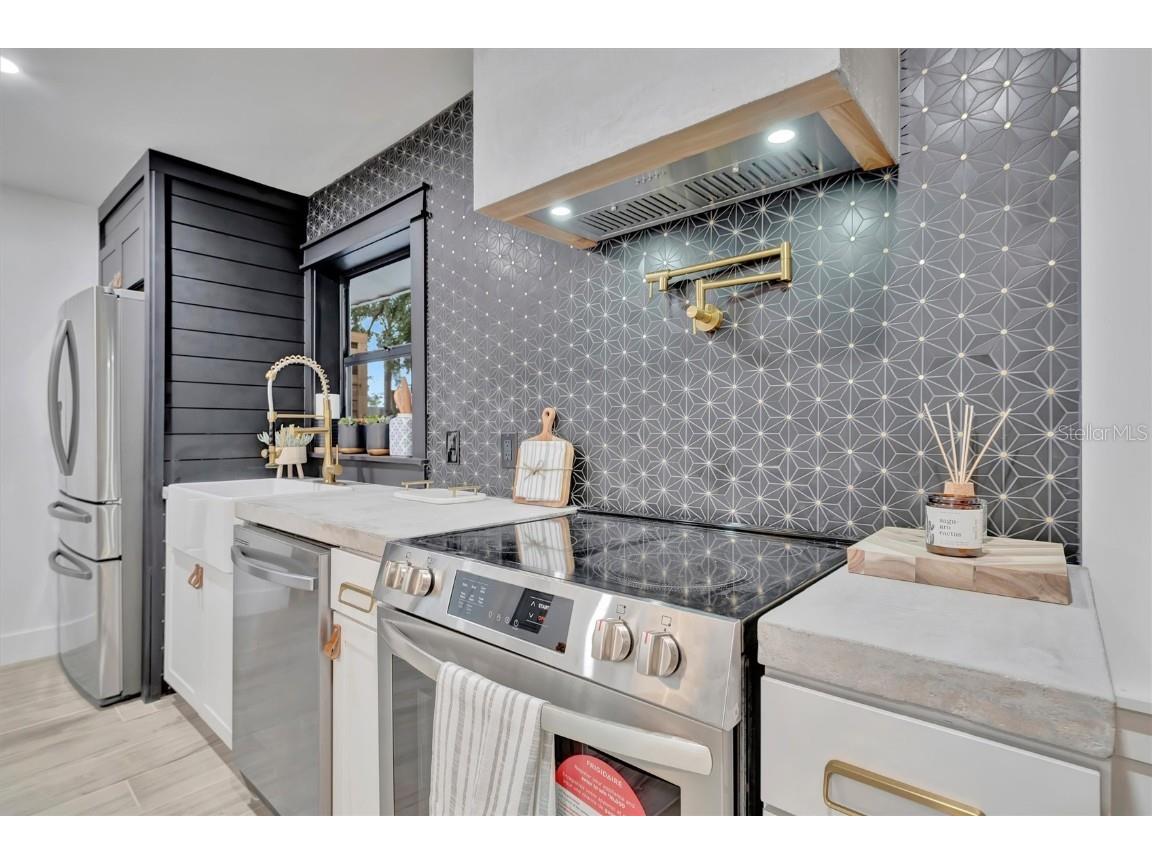 2713 4th Avenue W Bradenton FL 34205 A4636303 image17