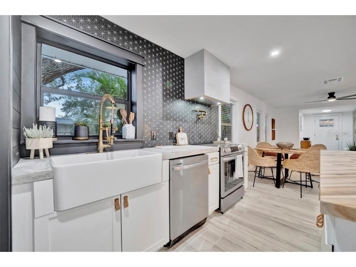 2713 4th Avenue W Bradenton FL 34205 A4636303 image20