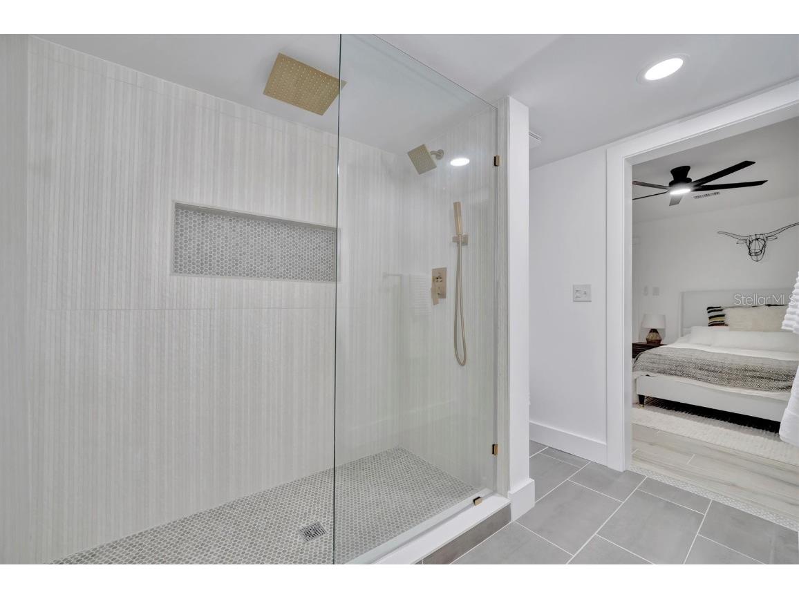 2713 4th Avenue W Bradenton FL 34205 A4670122 image35