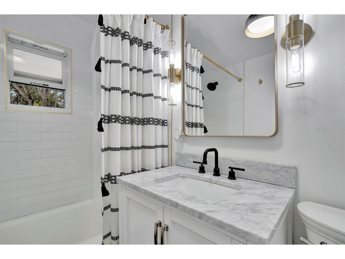 2713 4th Avenue W Bradenton FL 34205 A4670122 image57