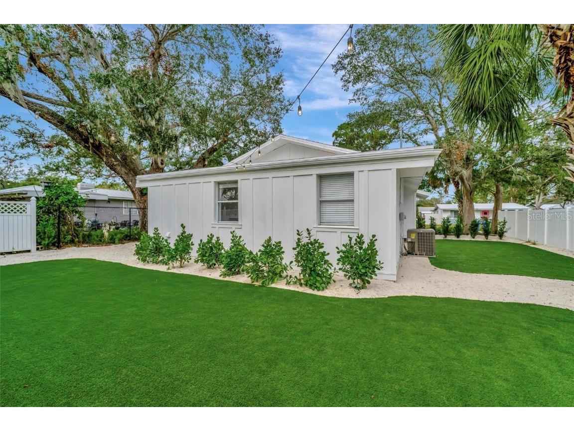 2713 4th Avenue W Bradenton FL 34205 A4670122 image79