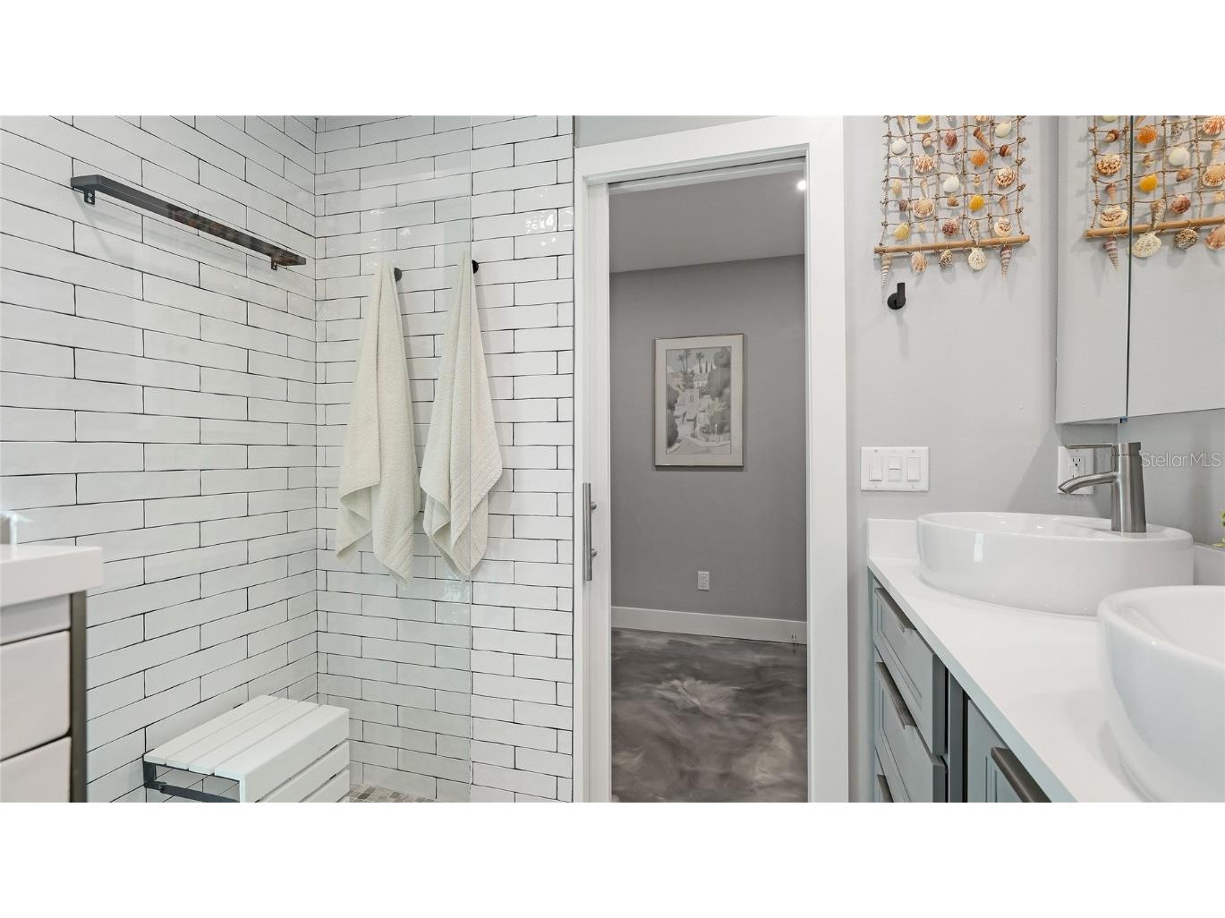 2713 Avenue C Holmes Beach FL 34217 A4669616 image12