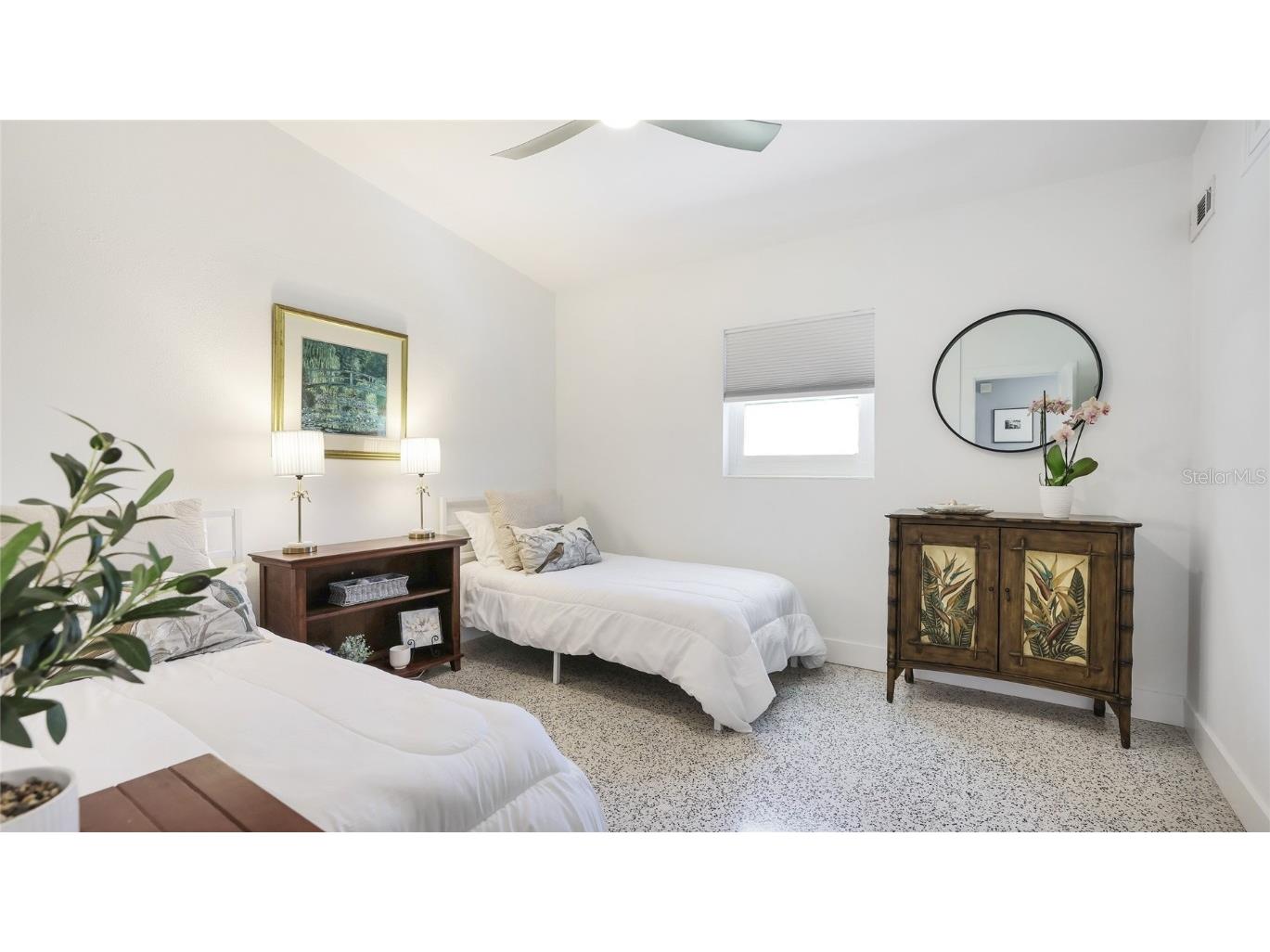 2713 Avenue C Holmes Beach FL 34217 A4669616 image19