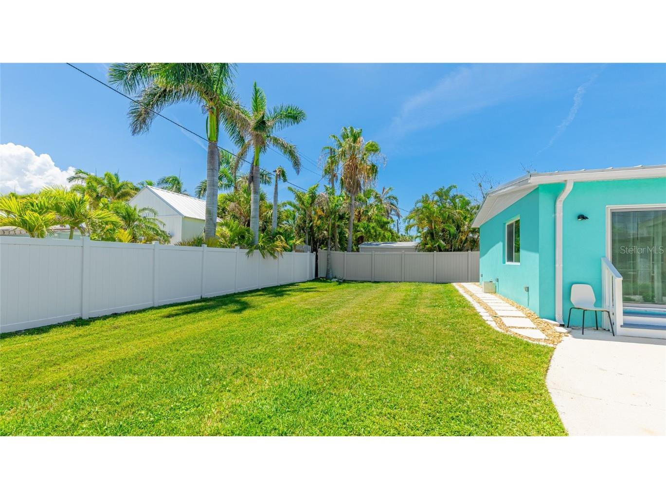 2713 Avenue C Holmes Beach FL 34217 A4669616 image27