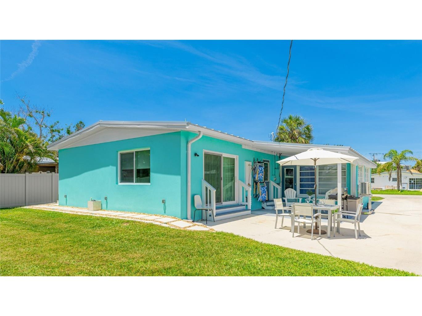 2713 Avenue C Holmes Beach FL 34217 A4669616 image28