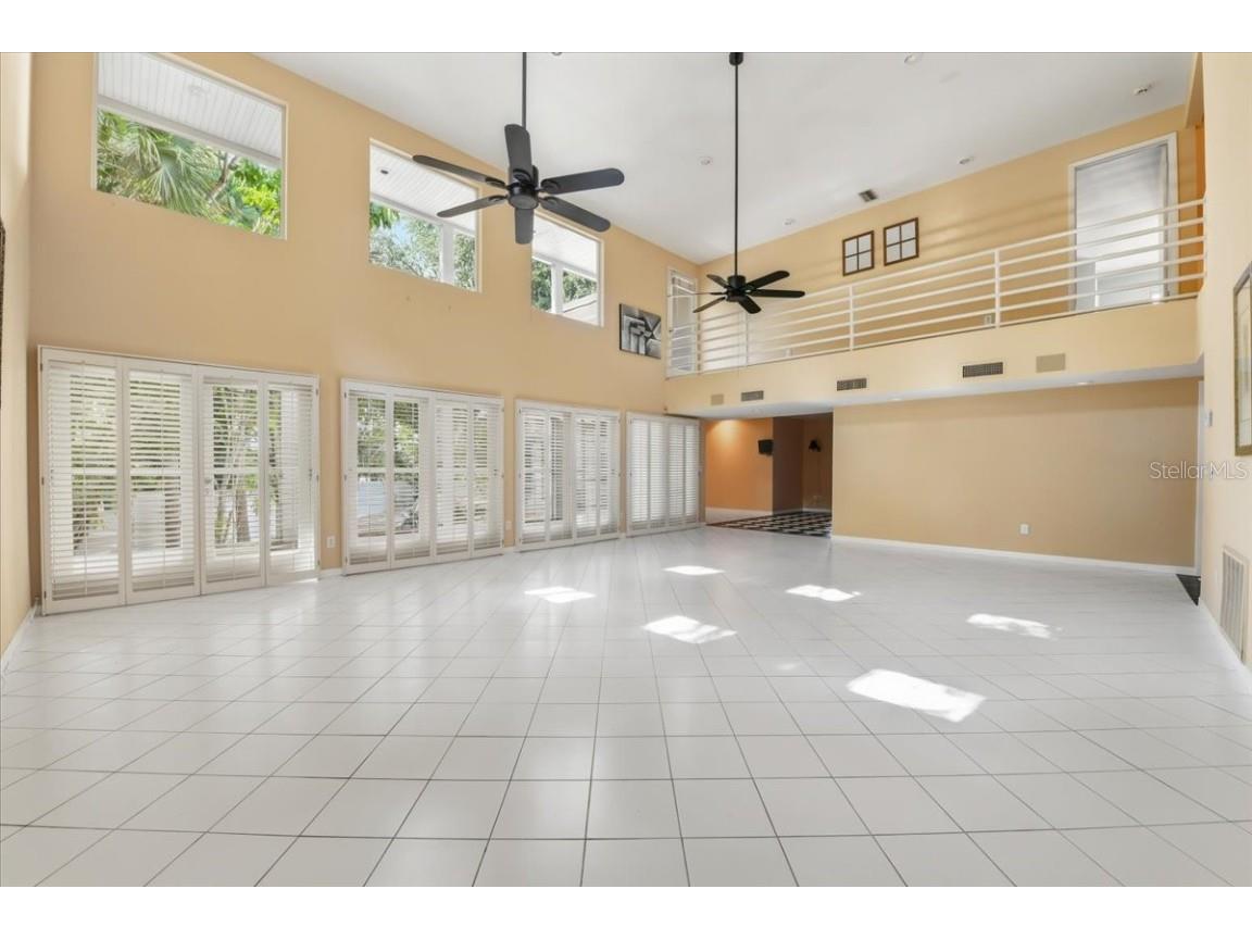 2713 Chambray Lane Tampa FL 33611 TB8437379 image10