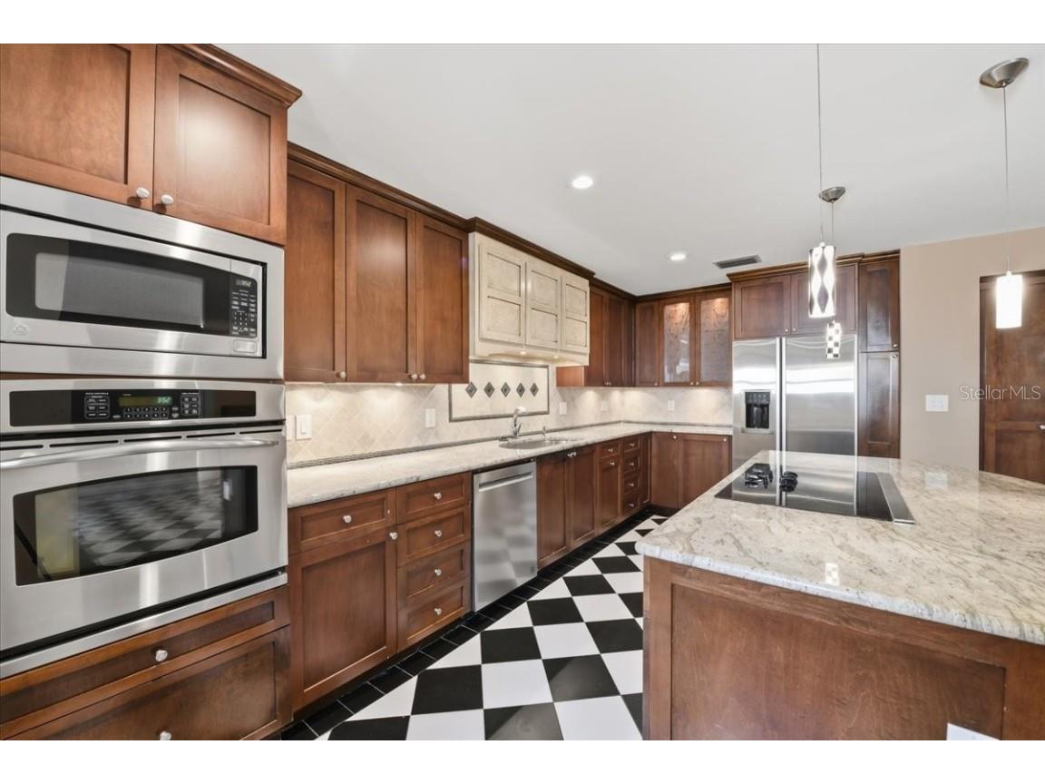 2713 Chambray Lane Tampa FL 33611 TB8437379 image21