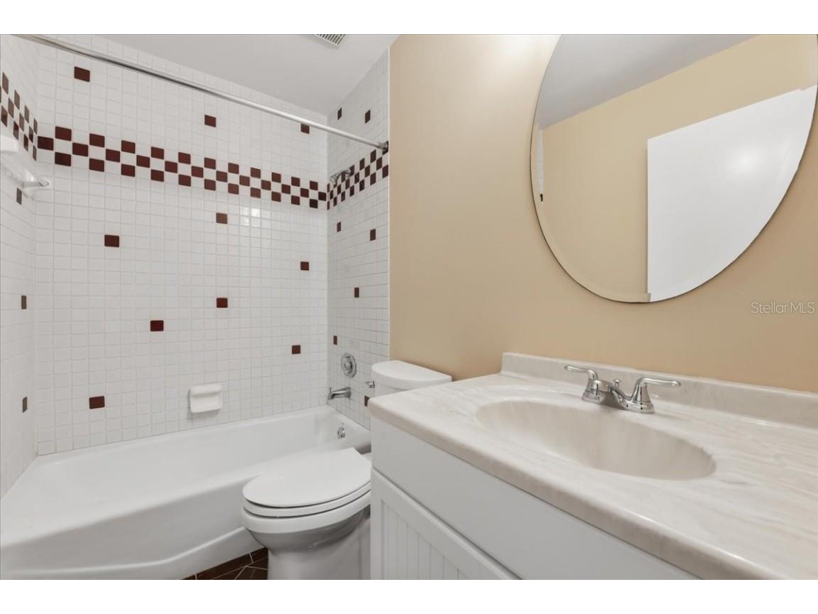 2713 Chambray Lane Tampa FL 33611 TB8437379 image34