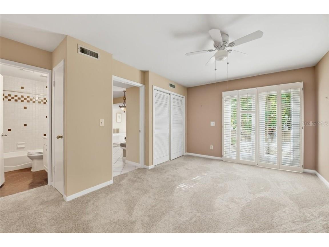 2713 Chambray Lane Tampa FL 33611 TB8437379 image35