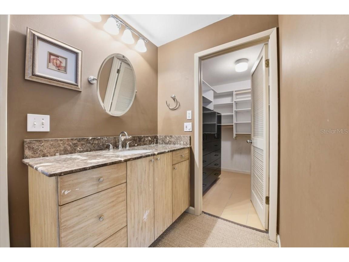 2713 Chambray Lane Tampa FL 33611 TB8437379 image42