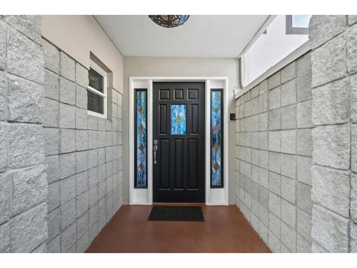 2713 Chambray Lane Tampa FL 33611 TB8437379 image5