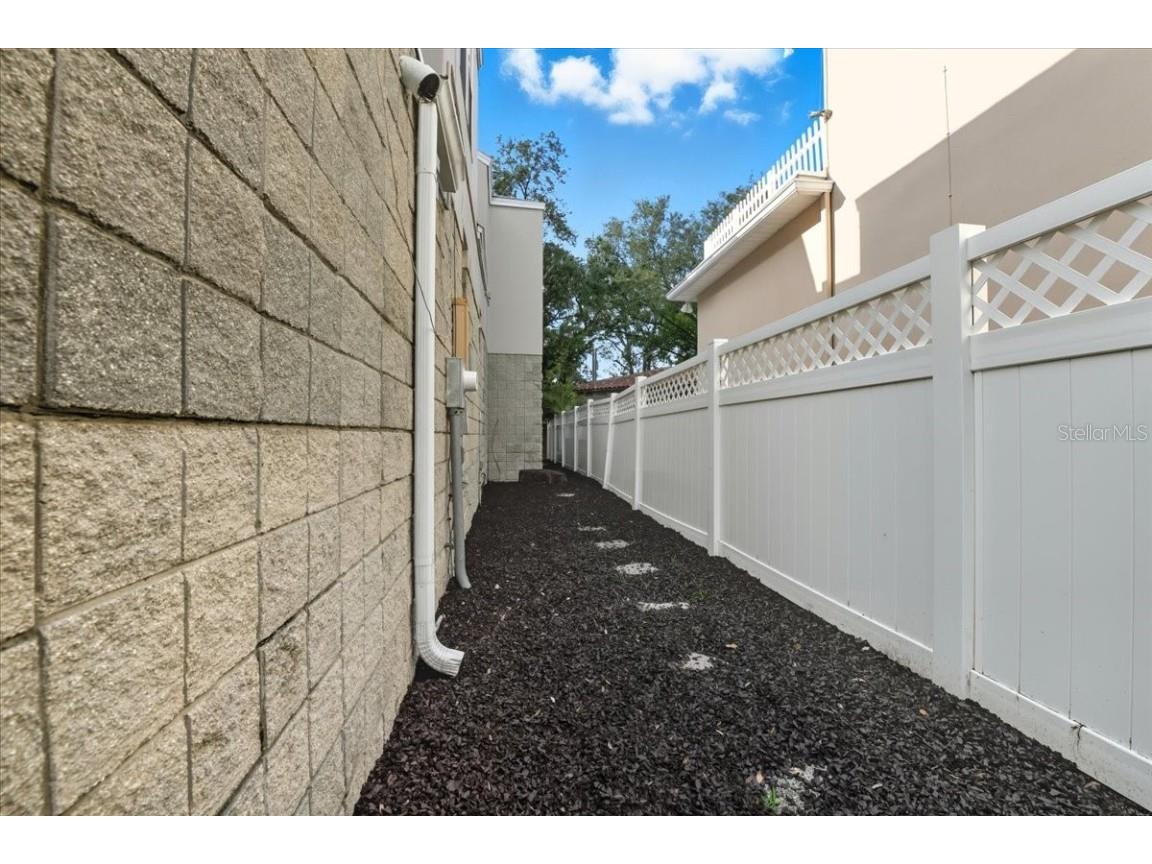 2713 Chambray Lane Tampa FL 33611 TB8437379 image56