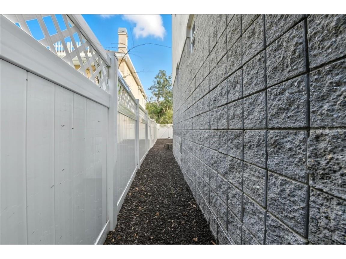 2713 Chambray Lane Tampa FL 33611 TB8437379 image58