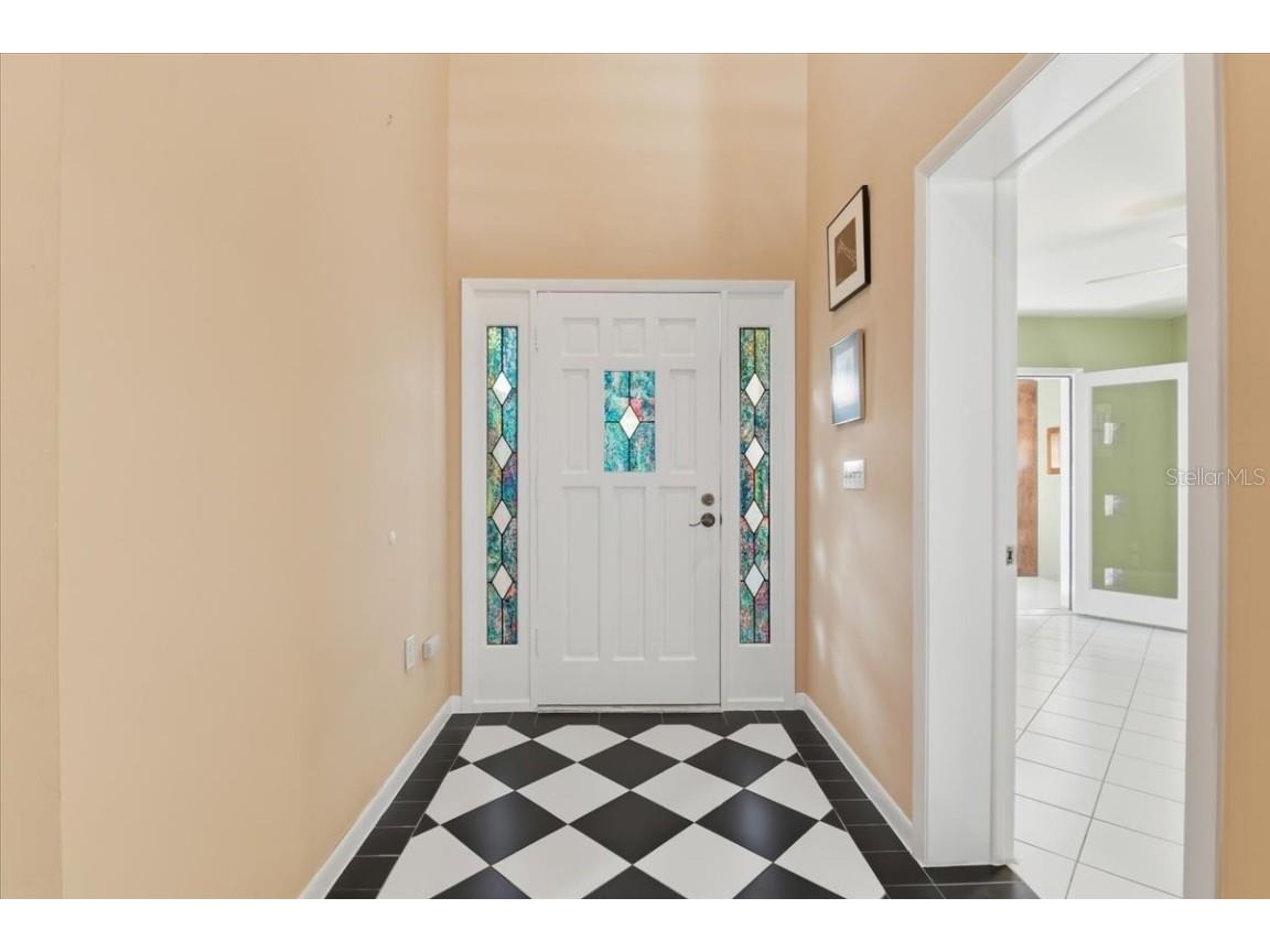 2713 Chambray Lane Tampa FL 33611 TB8437379 image6