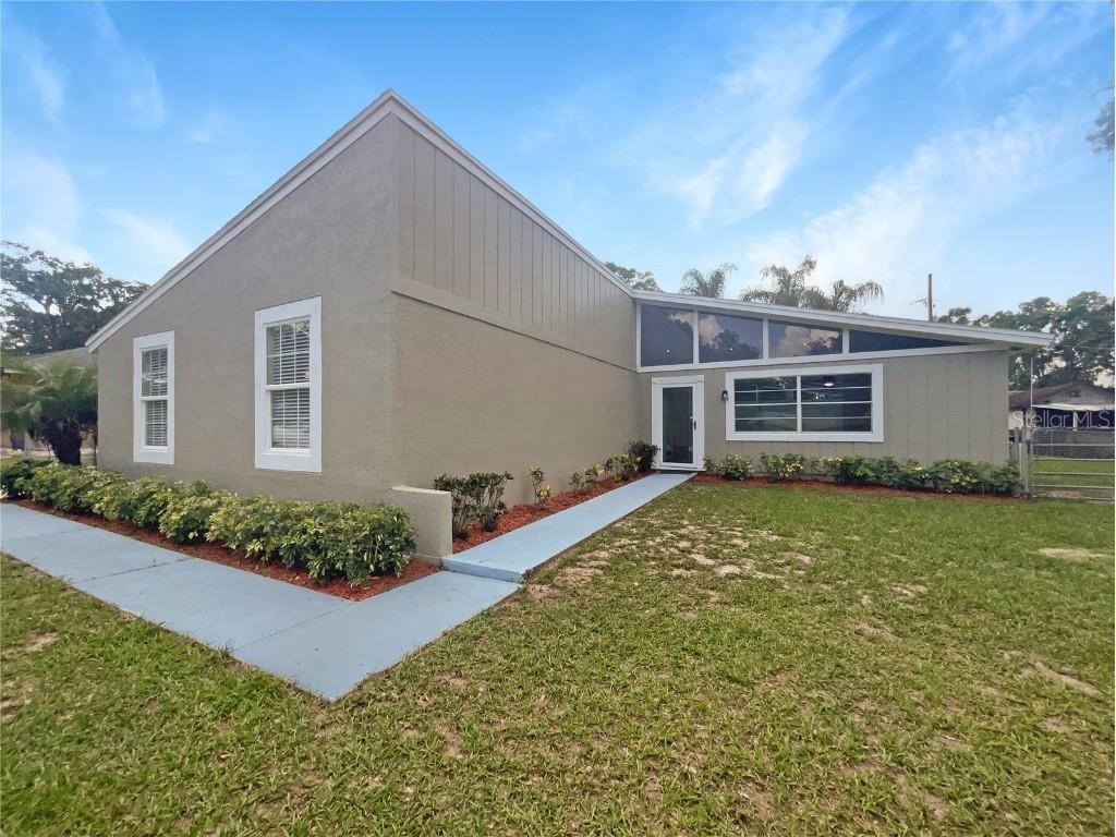 2713 Charleston Drive Plant City FL 33563 O6118504 image1