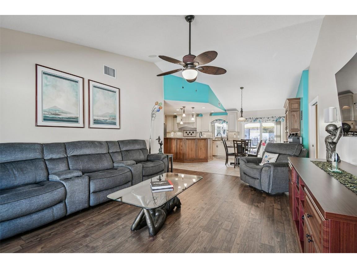 2713 Crestfield Drive Valrico FL 33596 TB8456574 image40