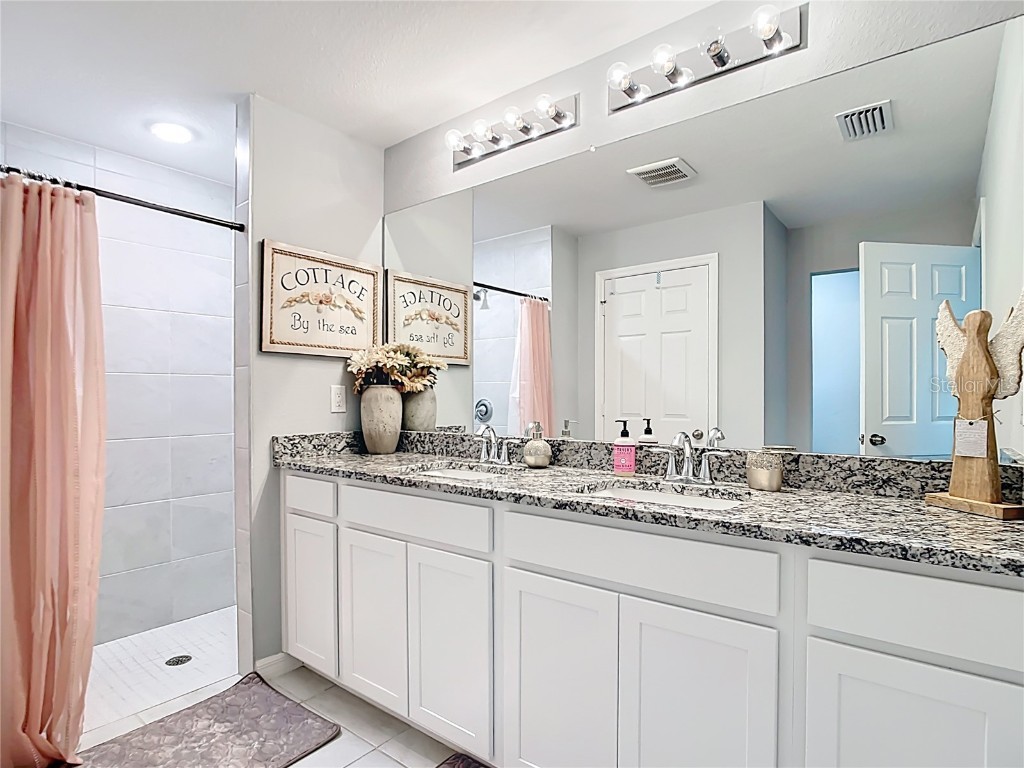 2713 Embassy Road North Port FL 34291 A4659723 image15