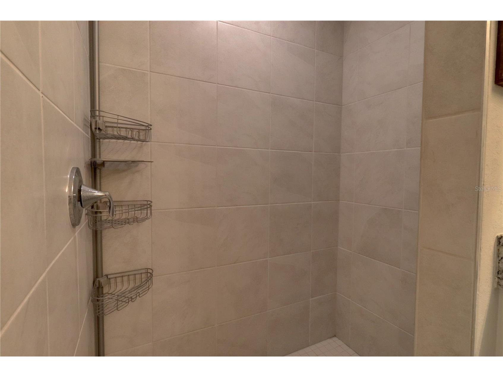 2713 Embassy Road North Port FL 34291 C7528119 image20