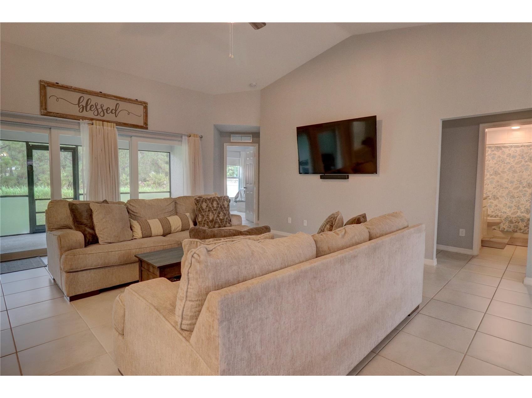 2713 Embassy Road North Port FL 34291 C7528119 image6