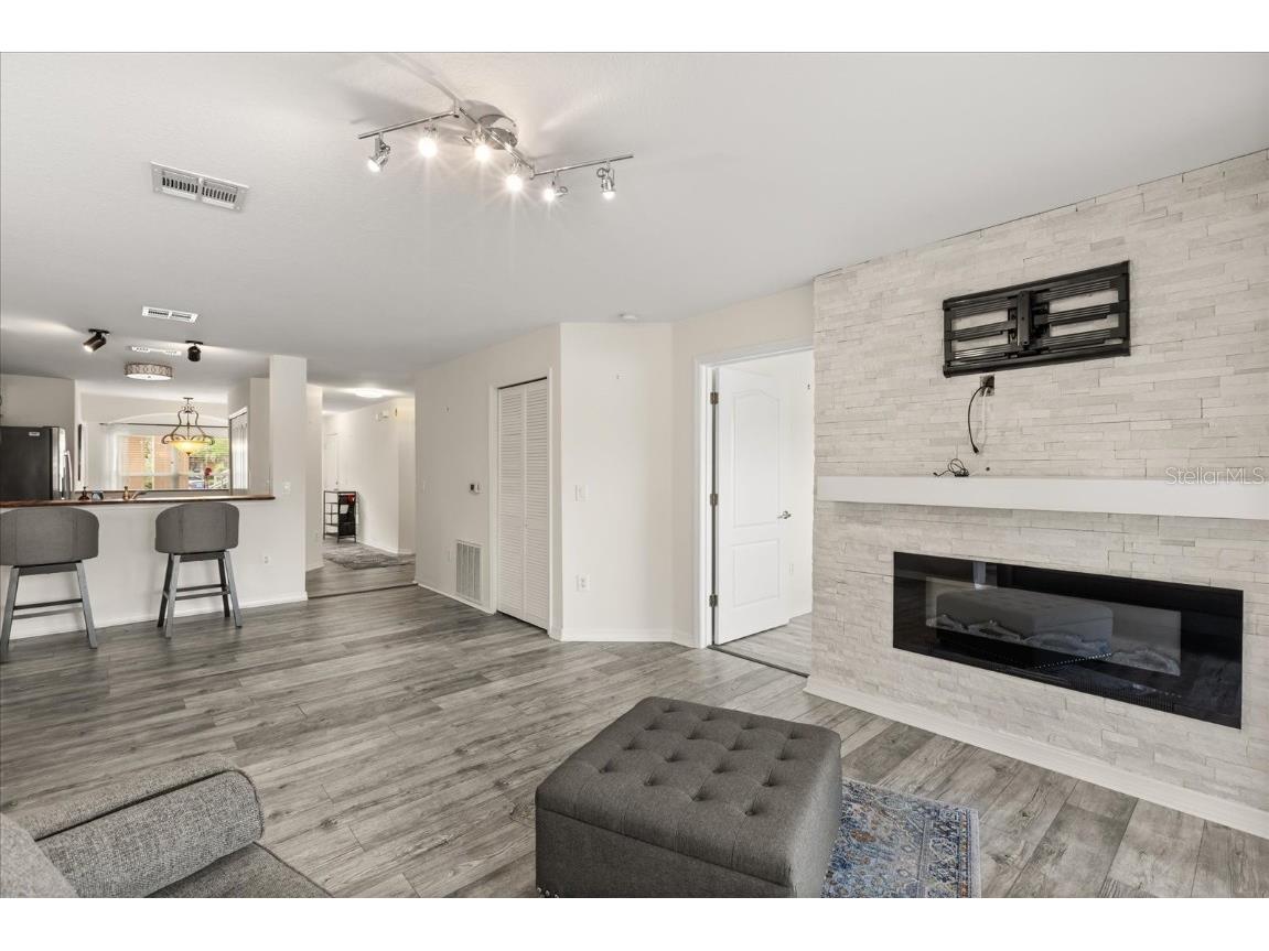 2713 Emerald Lake Court Kissimmee FL 34744 S5136847 image10