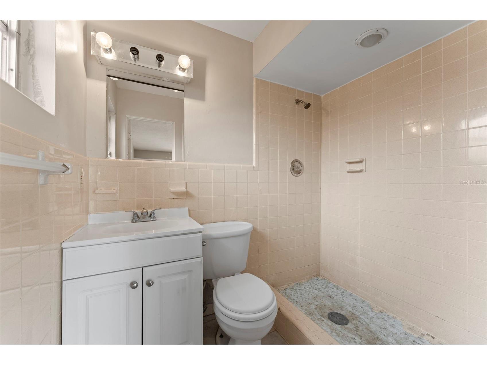 2713 Greenfield Avenue Orlando FL 32808 O6392767 image16