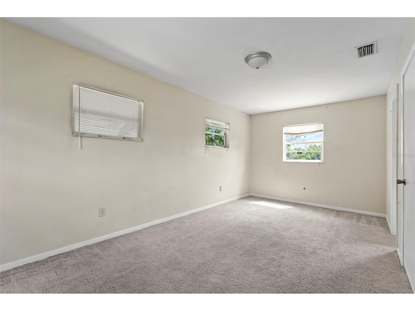2713 Greenfield Avenue Orlando FL 32808 O6392767 image22