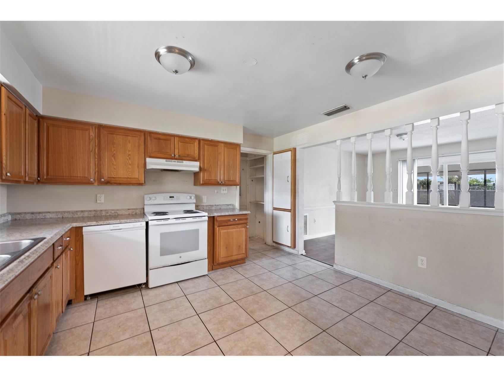 2713 Greenfield Avenue Orlando FL 32808 O6392767 image9