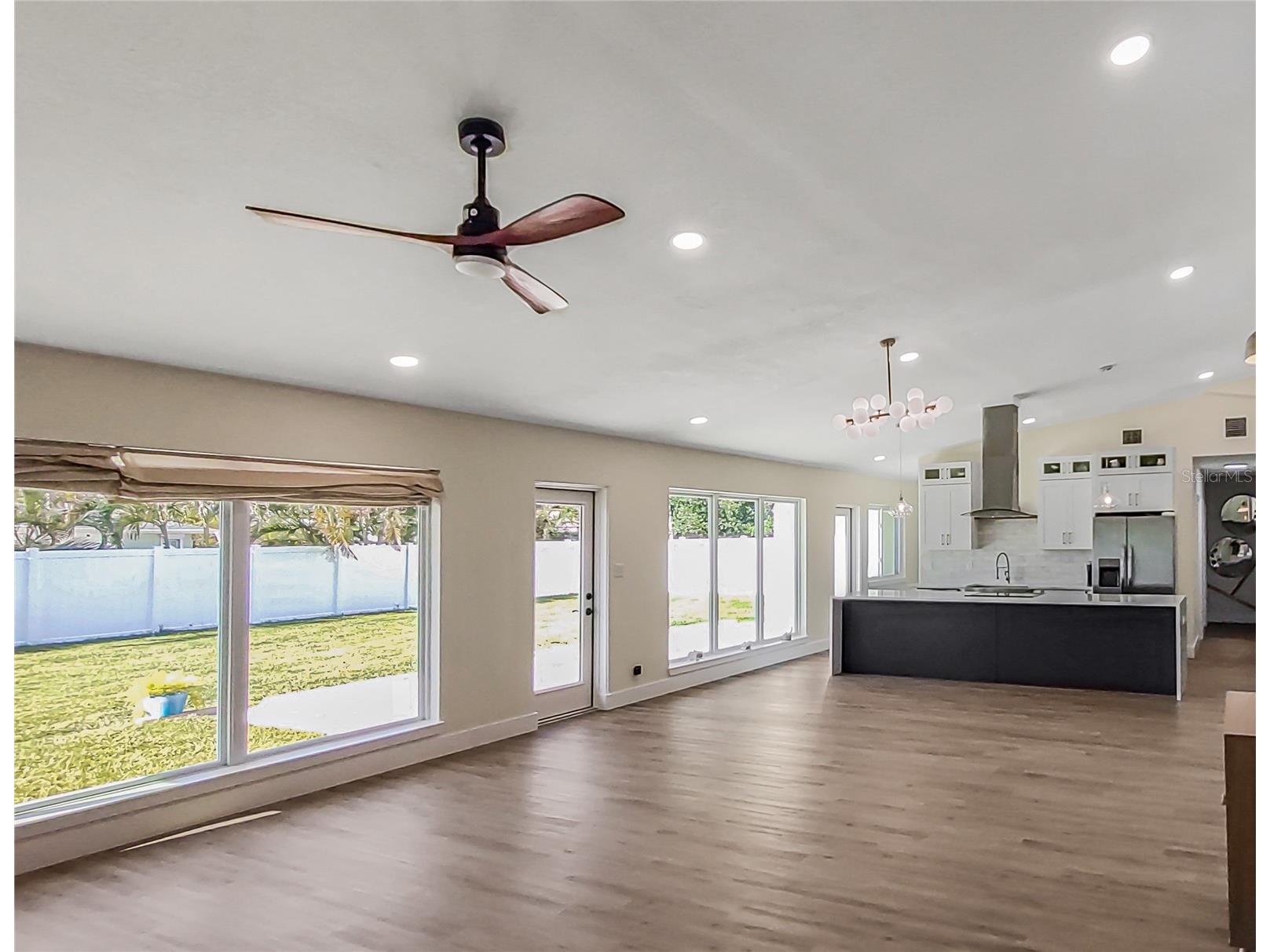 2713 Renatta Drive Belleair Bluffs FL 33770 TB8491434 image4