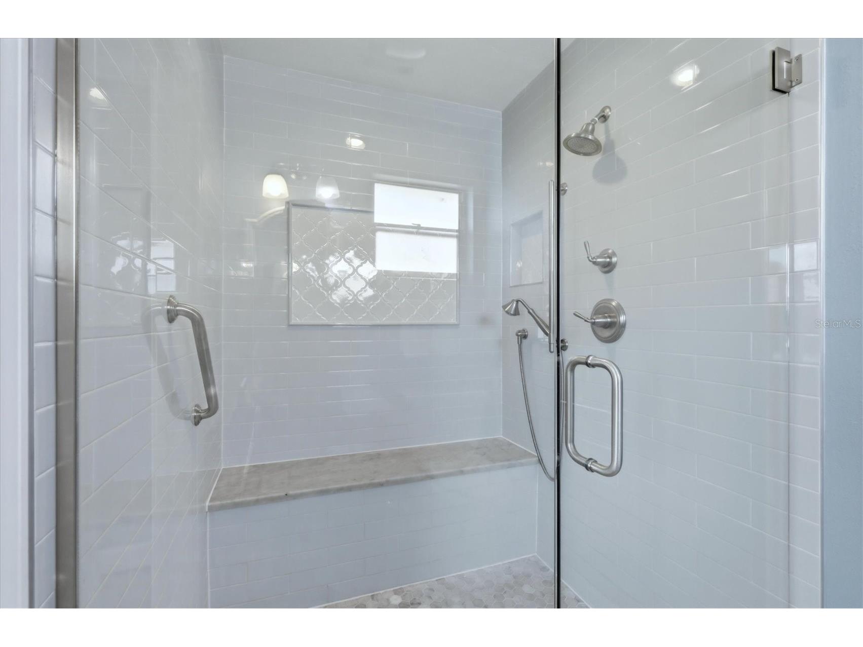 2713 Riverbluff Court #V101 Sarasota FL 34231 A4686360 image19