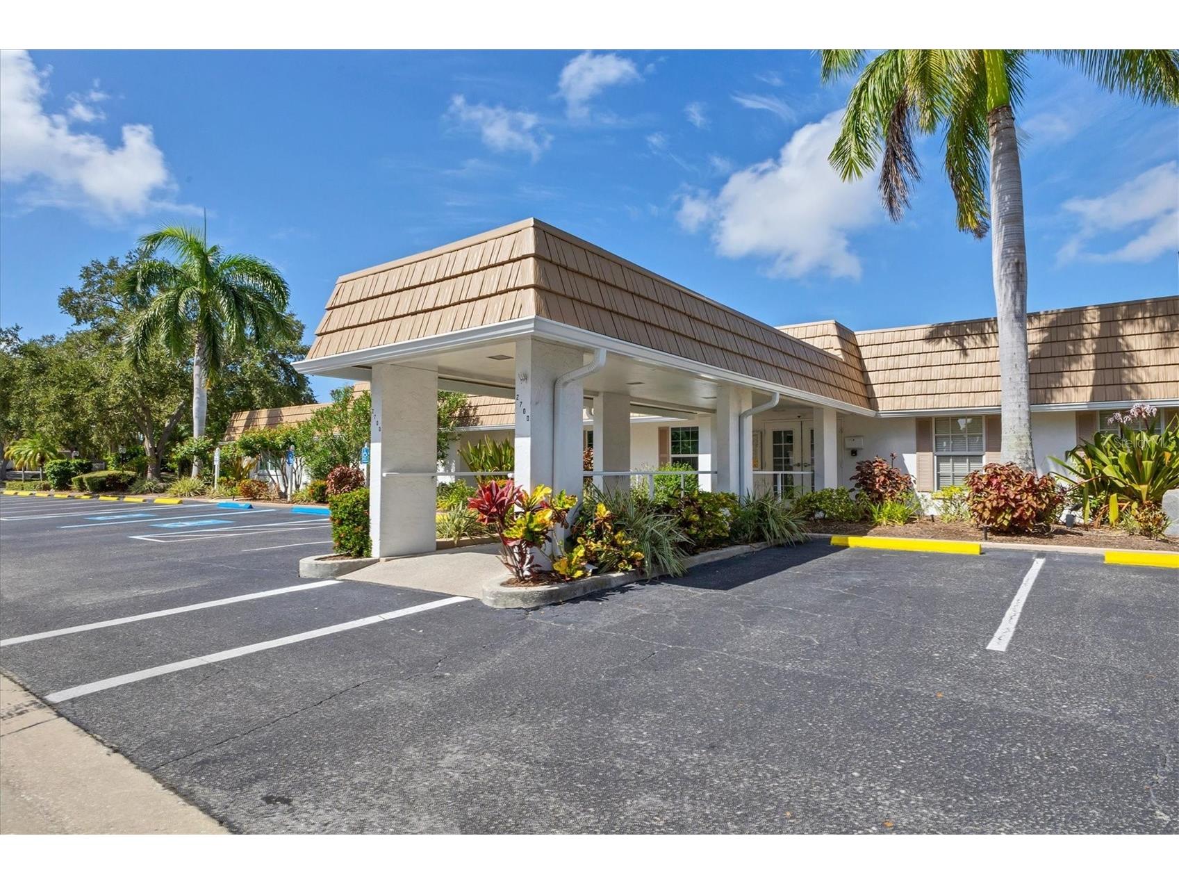 2713 Riverbluff Court #V101 Sarasota FL 34231 A4686360 image29