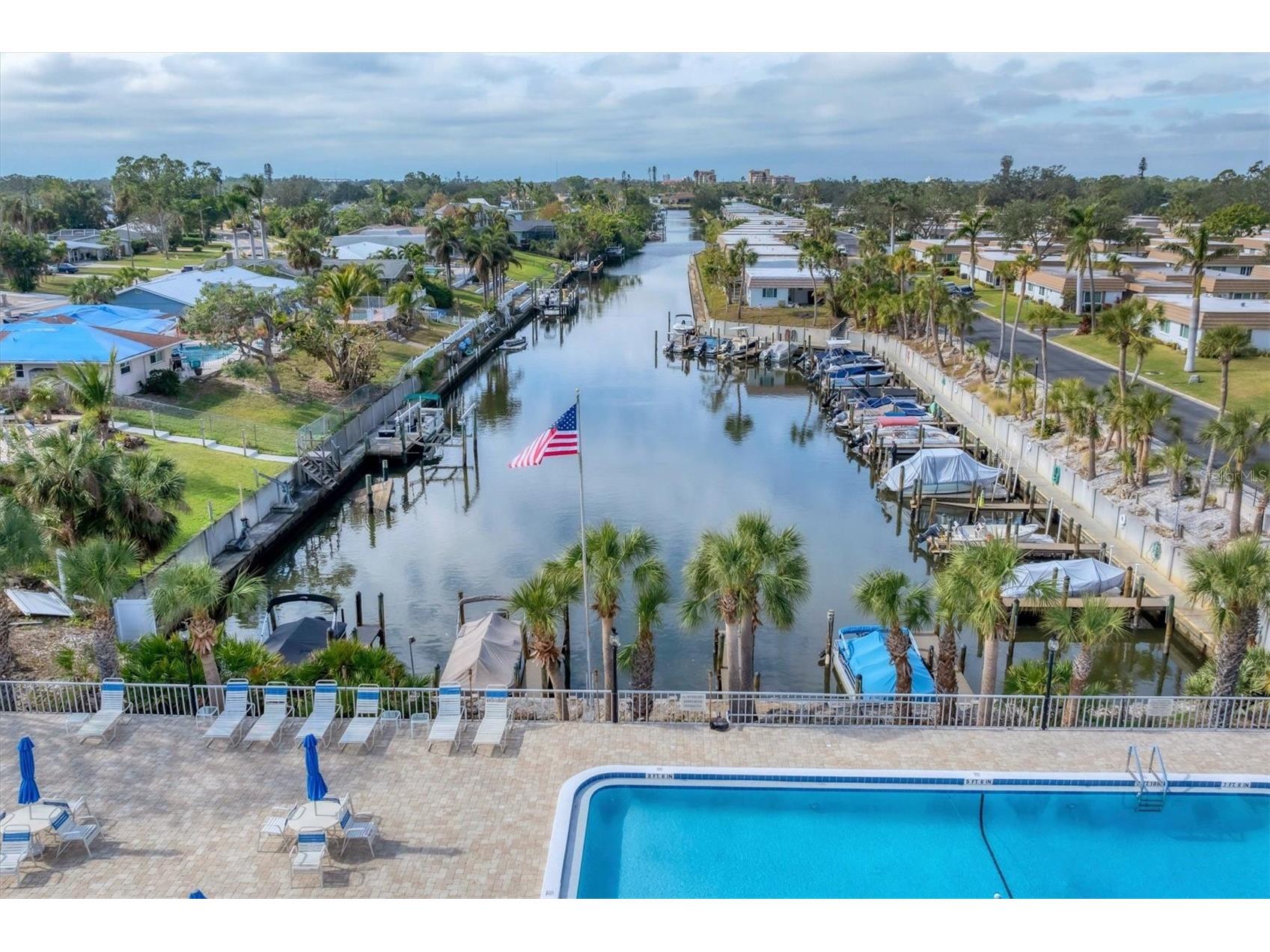 2713 Riverbluff Court #V101 Sarasota FL 34231 A4686360 image36