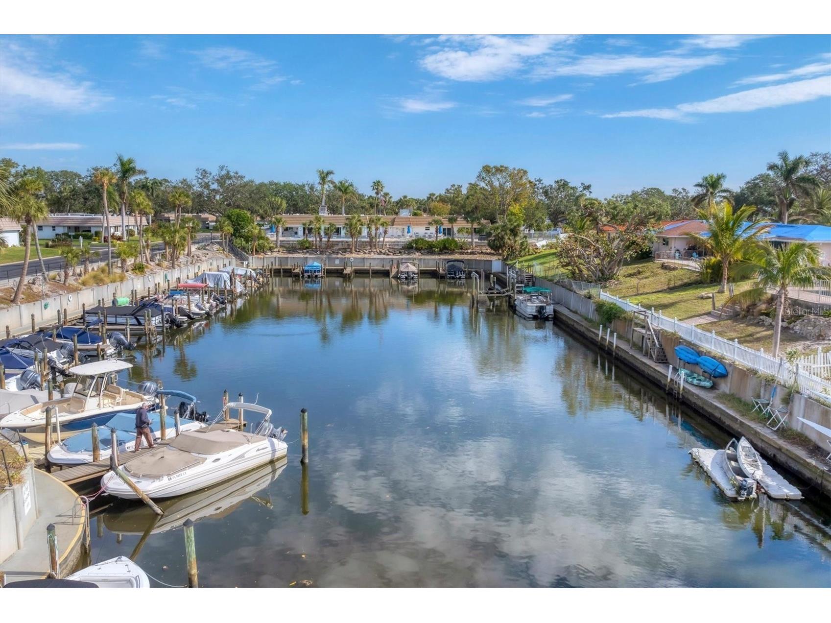 2713 Riverbluff Court #V101 Sarasota FL 34231 A4686360 image37