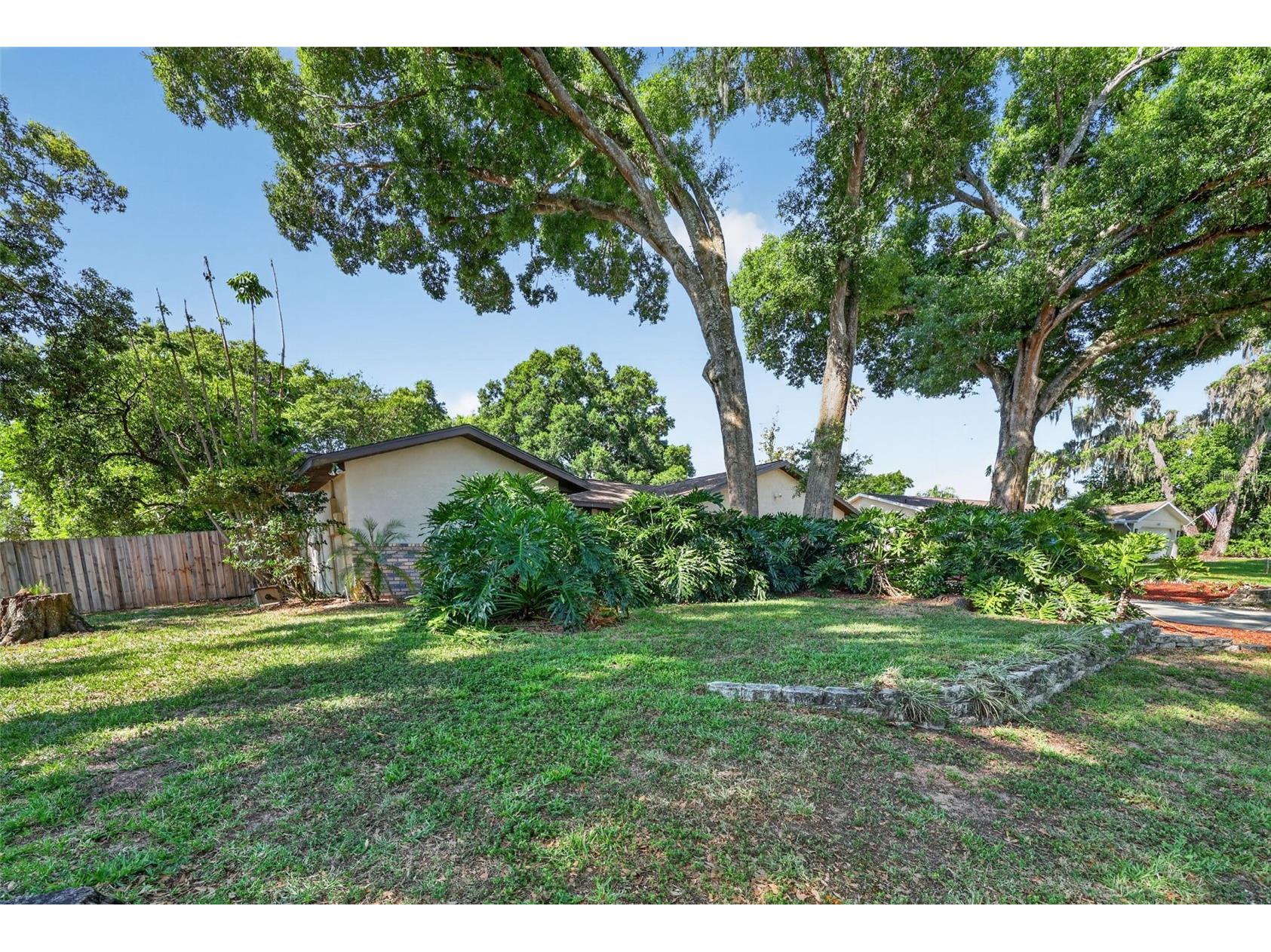 2713 Willow Oaks Drive Valrico FL 33594 TB8507985 image2