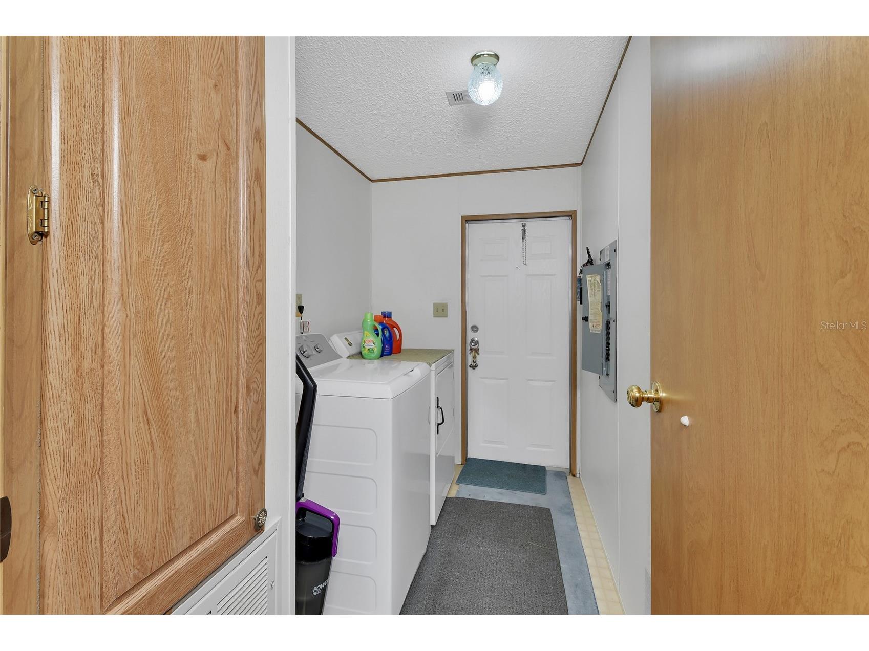 27130 Fishermans Road Paisley FL 32767 V4947089 image34